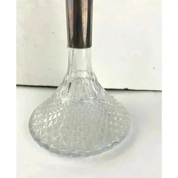 VTG Diamond Cut Glass Whiskey Decanter Silver Plate Collar & Stopper Barware - Picture 12 of 16